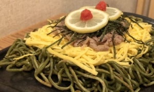 逃げ恥にも登場した「瓦そば」を都内の名店「瓦.Tokyo」で味わう！獺祭の飲み比べも楽しい！