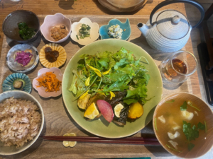こだわりの健康志向がうれしい「くれは食堂」ランチを実食！南青山の裏路地で見つけた隠れ家的レストランをご紹介します！