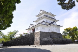 小田原日帰り旅でのんびりと街歩き。YouTubeで人気のあんぱん屋と神社とカフェ巡り。
