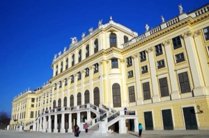 世界中から愛される大ヒットミュージカル『エリザベート』の見どころをギュッと紹介!