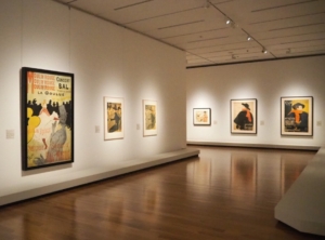 ジャポニズムを感じながら、新たな魅力を発見できる『ロートレックとミュシャ　パリ時代の10年』