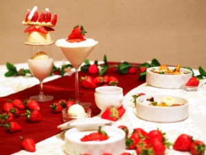 リーガロイヤル京都でブランドいちごフェア「Strawberry Fair 2023 ～スイーツトリップ× 大分県ベリーツ～」開催中！