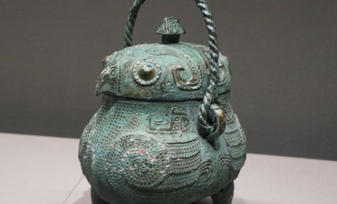 古代中国　獣型　青銅器