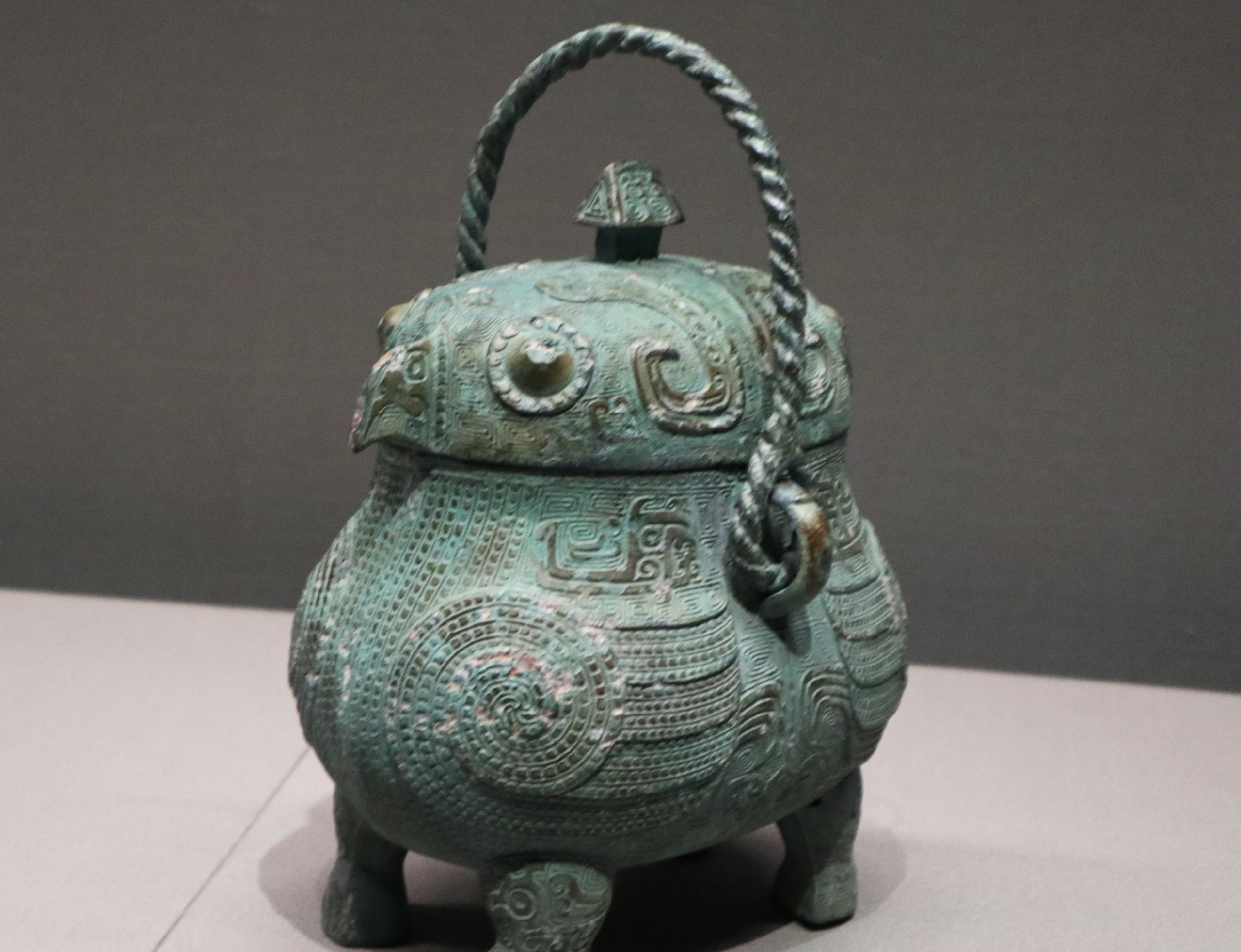 泉屋博古館東京で3000年前の中国青銅器がグッと身近になる「不変／普遍の造形」展が開催中！