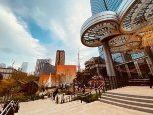 都心の新たなランドマーク、麻布台ヒルズを散策しよう。