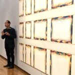 自然光が射す茅ヶ崎市美術館でフランシス真悟の展覧会が開催!