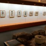 知られざる浮世絵師・小原古邨が描いた、鳥たちの静かな命
